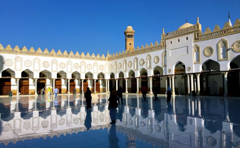 Masjid Al Azhar Cairo, Banyak Pelajar dari Indonesia yang Belajar Disini Loh