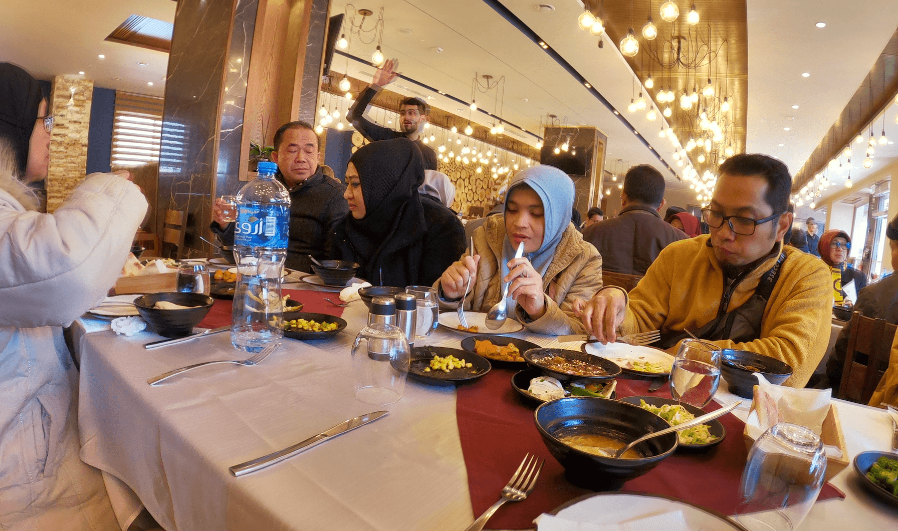 Suhu Udara Panas dan Gersang saat Tour ke Aqsa Jordan dan Mesir, Simak Tips Berikut Agar Tetap Nyaman Saat Tour
