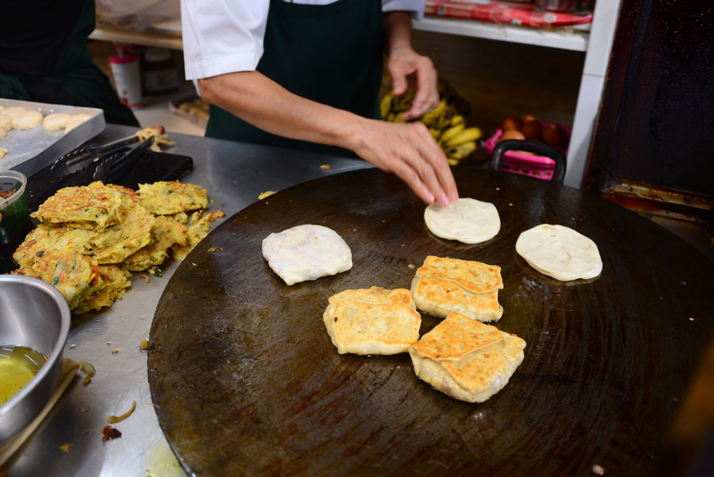 Menggoda dan Sederhana, Begini Cara Membuat Martabak Mesir yang Kaya Akan Rempah-rempah