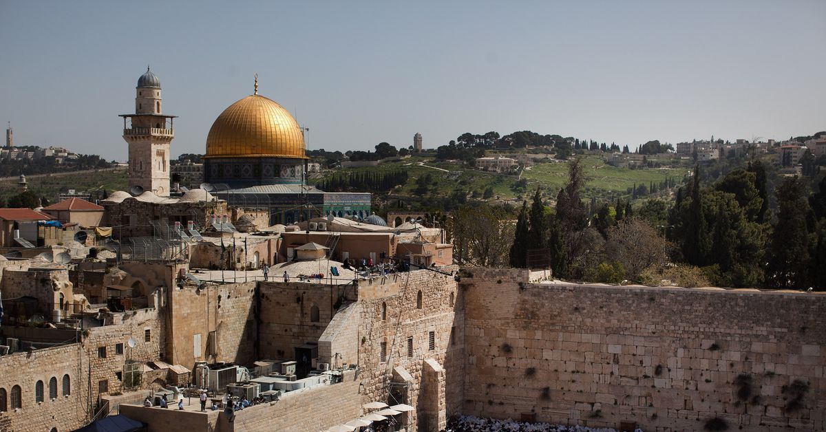 Paket Tour Aqsa Jakarta