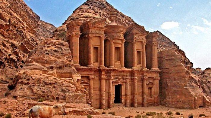 Mengenal Sejarah Warisan Dunia Petra
