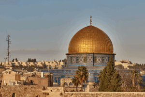 Kapan Umroh Sekaligus Tour Aqsa Bisa Dilakukan?