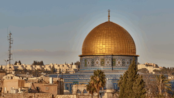 Kapan Umroh Sekaligus Tour Aqsa Bisa Dilakukan?