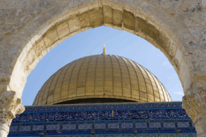 Checklist Barang Bawaan untuk Tour Aqsa Jordan Mesir