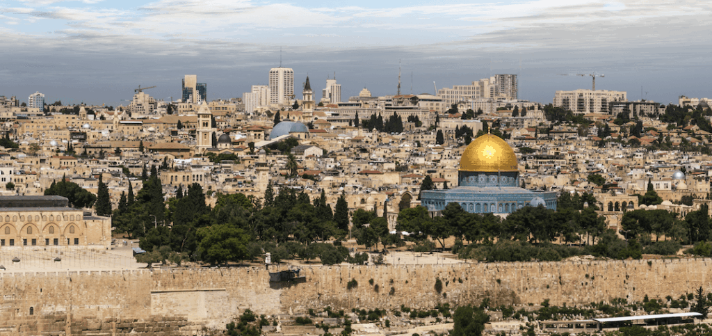 Panduan Lengkap untuk Mengunjungi Masjidil Aqsa dengan Lansia