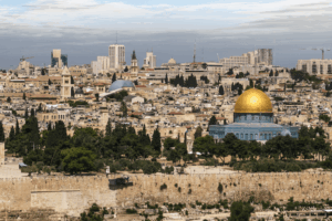 Panduan Lengkap untuk Mengunjungi Masjidil Aqsa dengan Lansia