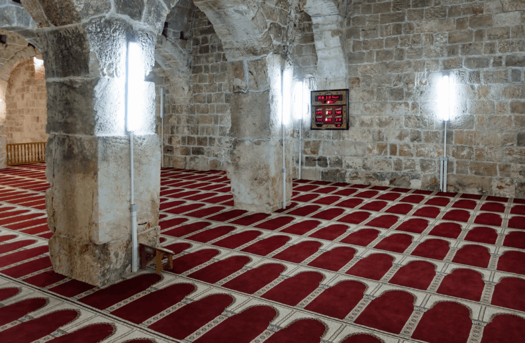 Maskapai Terbaik untuk Tour Aqsa: Pilih yang Nyaman dan Terjangkau