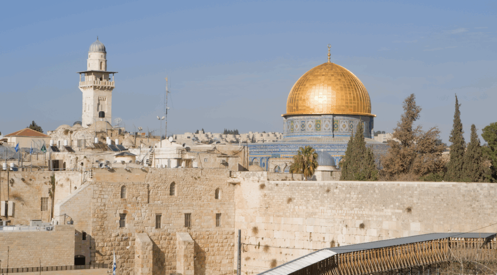 Apa Perbedaan Tour Aqsa dan Ziarah Biasa