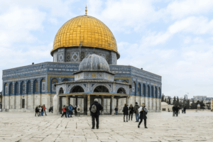 Berapa Biaya Tour Aqsa 2026? Estimasi Biaya untuk Wisata Religius Anda