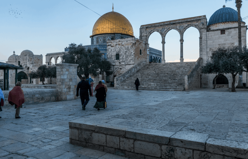 Perbedaan Tour Aqsa dan Ziarah Biasa: Apa yang Membuatnya Istimewa?