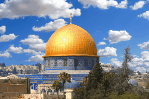 Tour Aqsa untuk Santri sebagai Kado Hafidz Qur’an