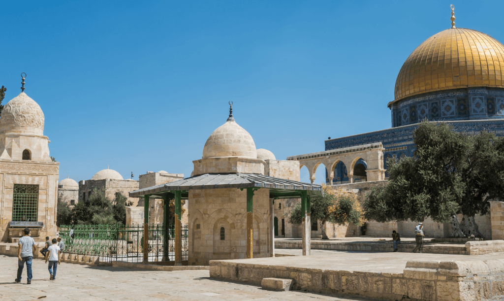 Apakah Bisa Memilih Hotel Sendiri Selama Ikut Tour Aqsa?