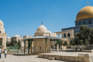 Apakah Bisa Memilih Hotel Sendiri Selama Ikut Tour Aqsa?