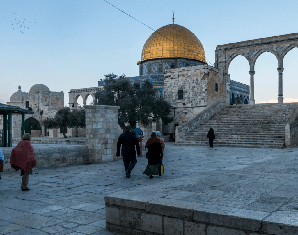 Tips Ikut Tour Aqsa dengan Budget Terbatas
