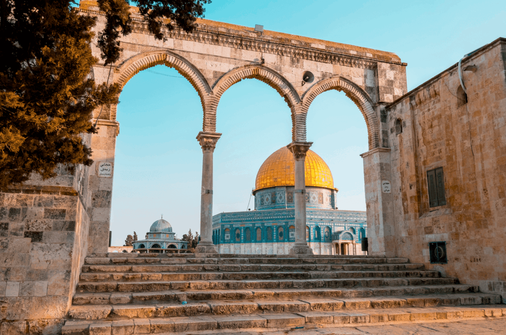 Tour Mesir Aqsa Jordan dari Depok: Paket Hemat dan Fasilitas Lengkap