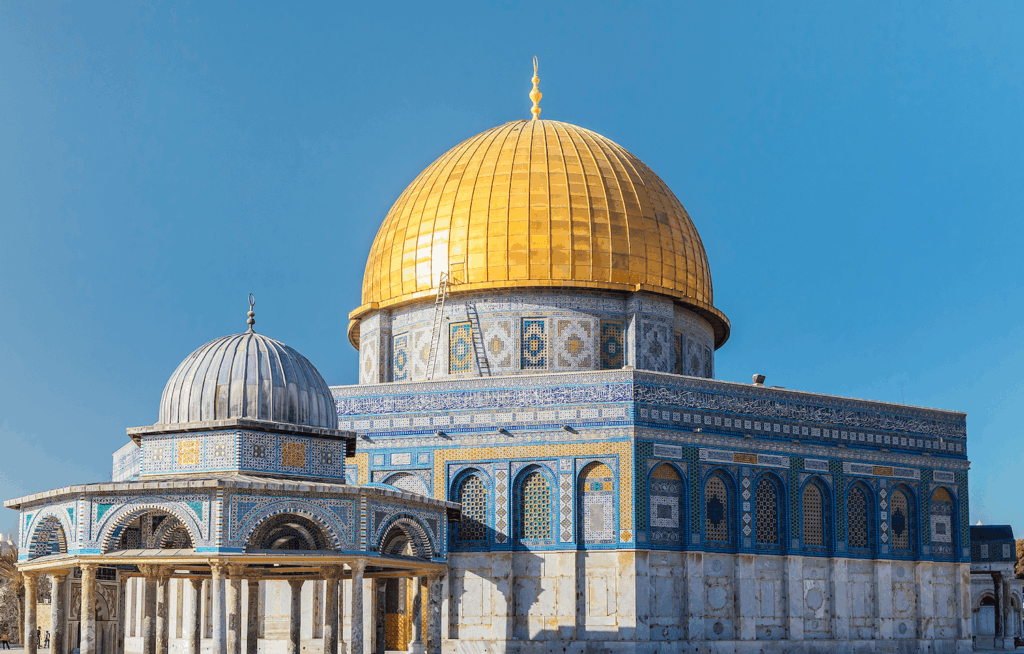 Tour Aqsa Jakarta Desember 2026: Paket Hemat dan Nyaman