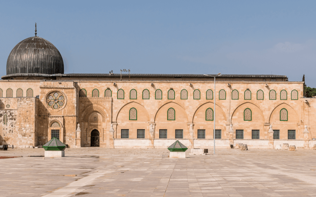 Tour Aqso dari Bandung: Pilihan Paket dan Jadwal Keberangkatan