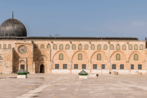 Tour Aqso dari Bandung: Pilihan Paket dan Jadwal Keberangkatan