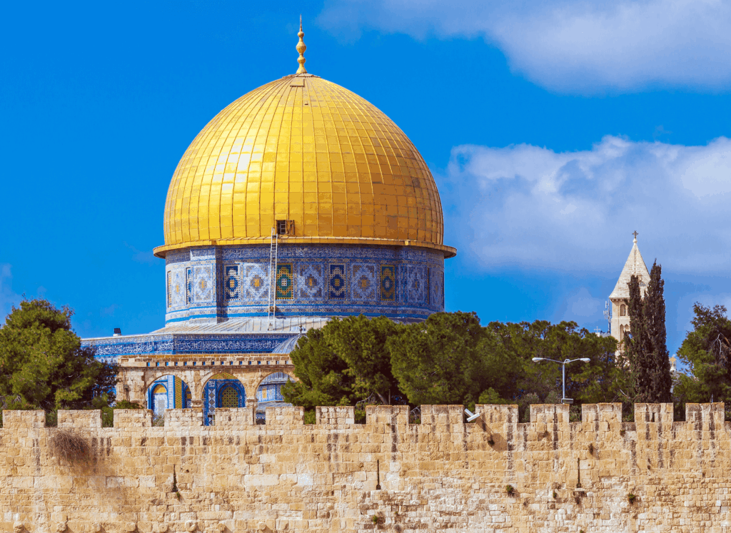 Tips Hemat Ikut Tour Aqso Jordan Mesir Tanpa Mengurangi Kenyamanan